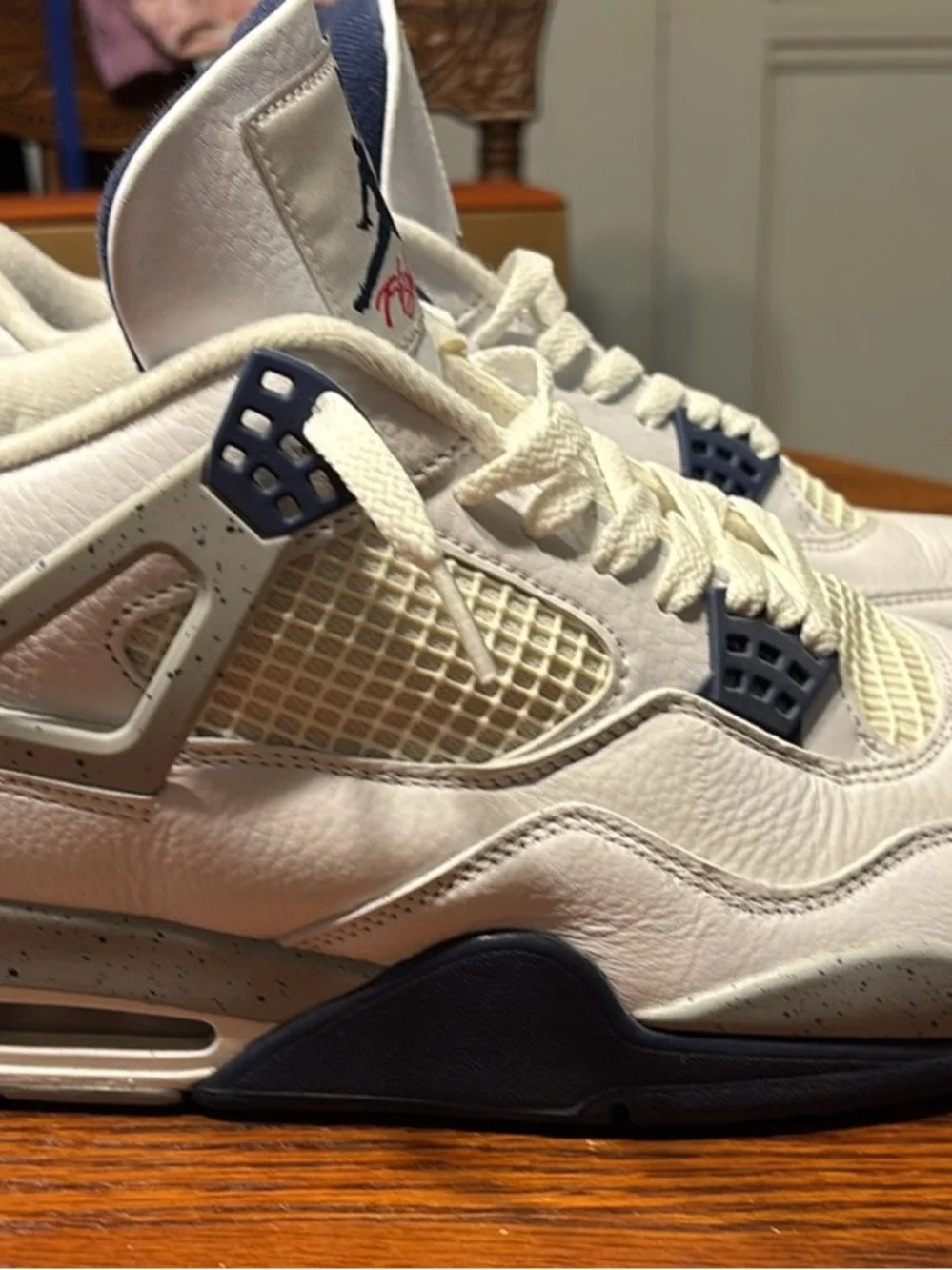 Jordan 4 Retro (Midnight Navy)